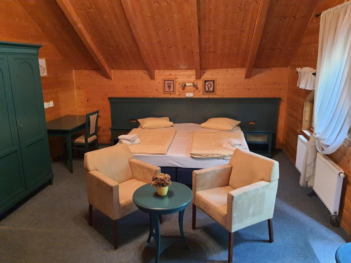 Bergzentrum Pam Jáchymov Zewnętrze zdjęcie